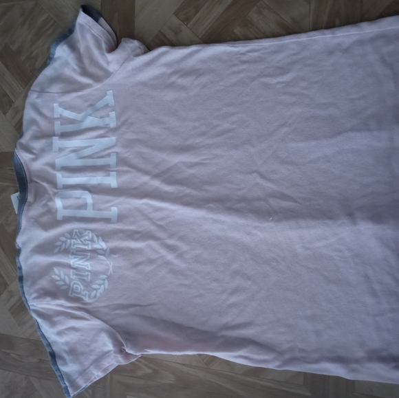 Pink vs tee - Picture 2 of 2